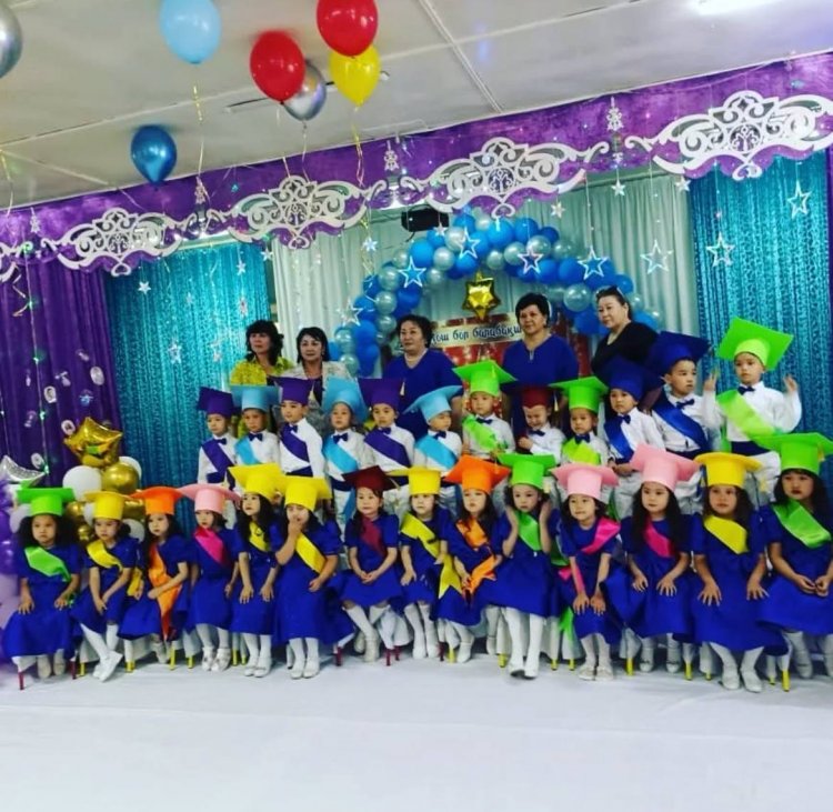 "Қош бол балабақша" "Қарлығаш" м/д тобы.