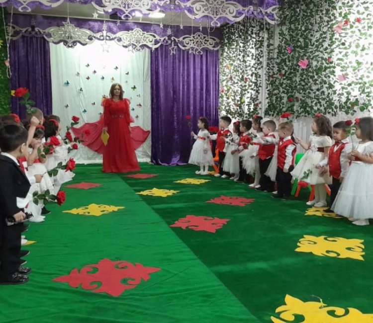 "Құлыншақ" ортаңғы тобының мерекелік кеші