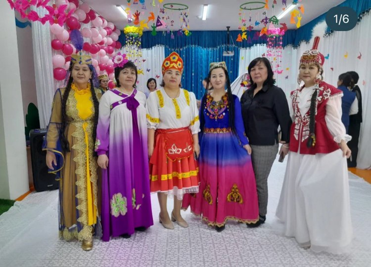 "Алғысым шексіз сіздерге" атты аудандық фестивалі.  "Қосқұдық" бөбекжай-бақшасы 2-орынмен марапатталды.